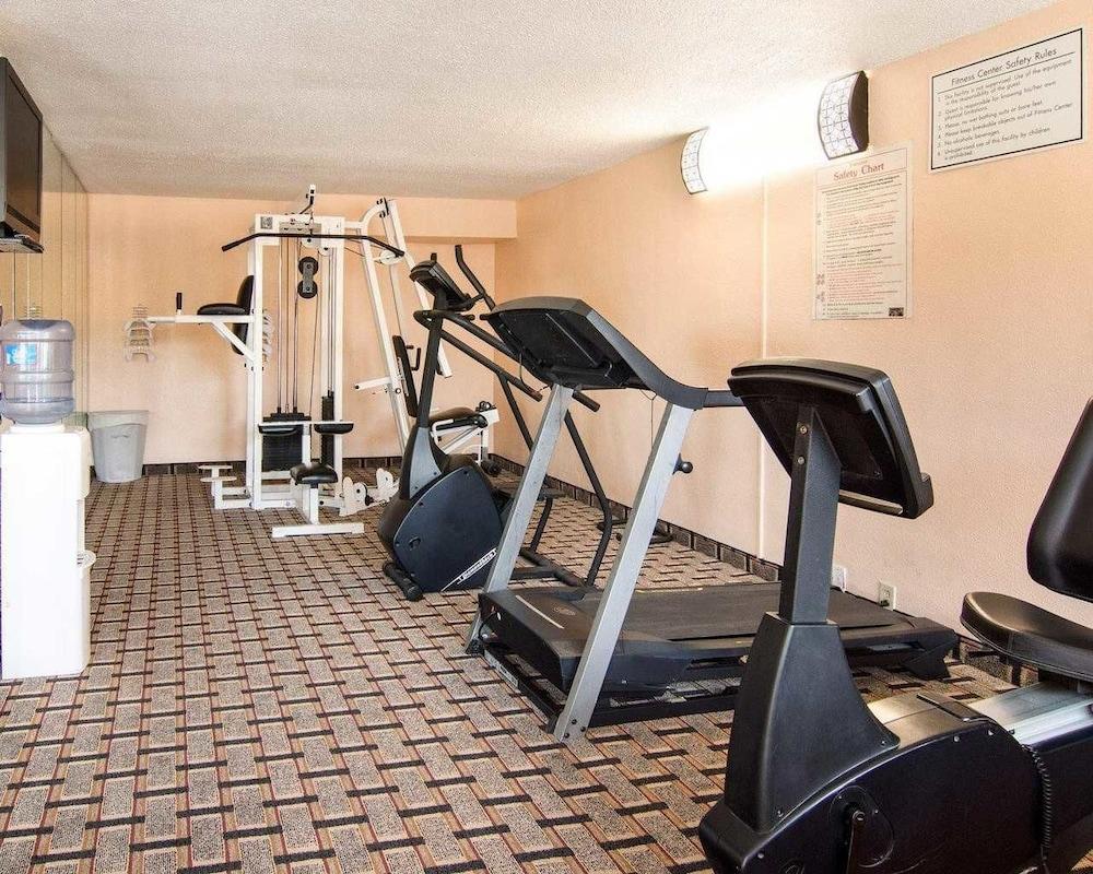 Hampton Inn אלפיין מראה חיצוני תמונה