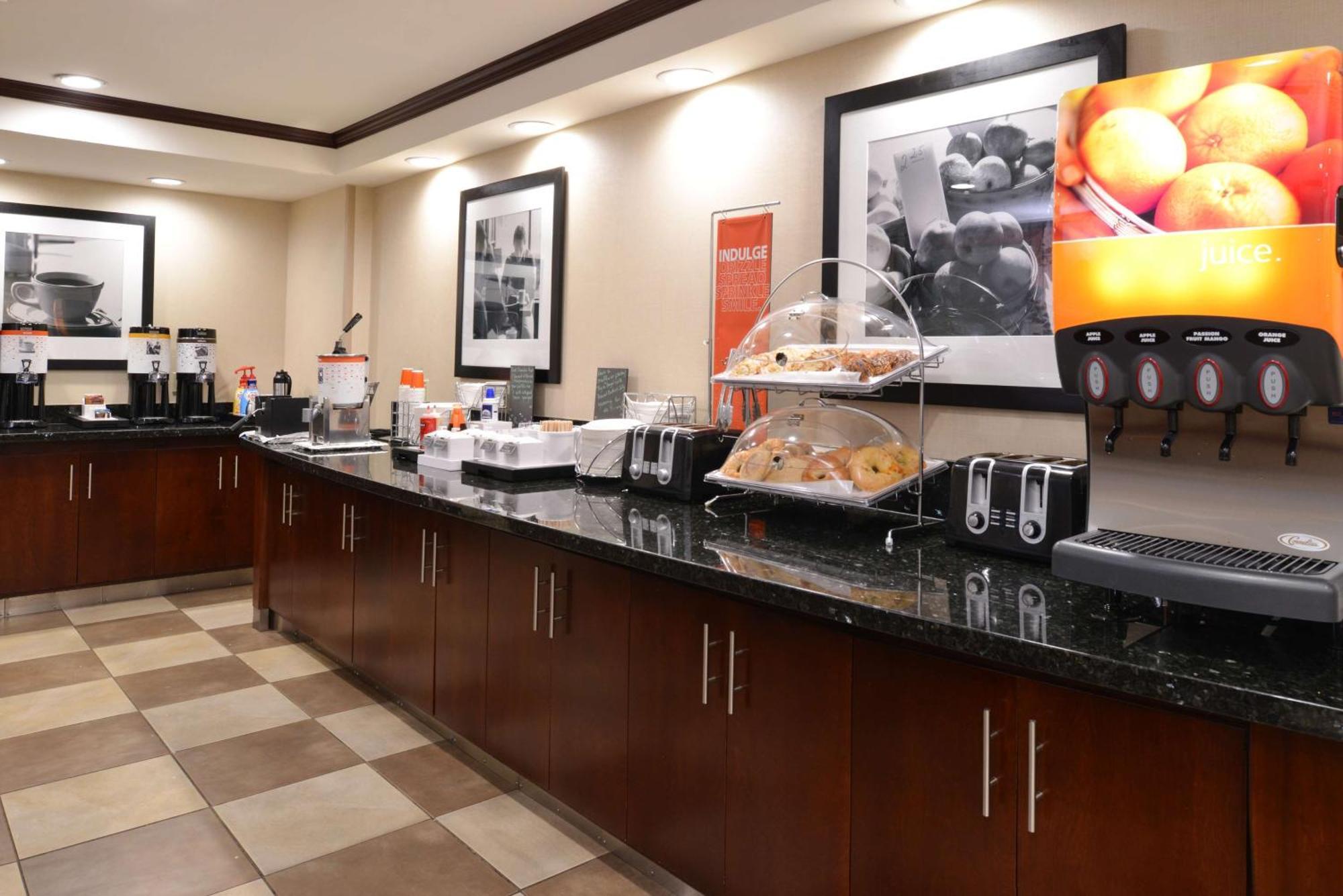 Hampton Inn אלפיין מראה חיצוני תמונה