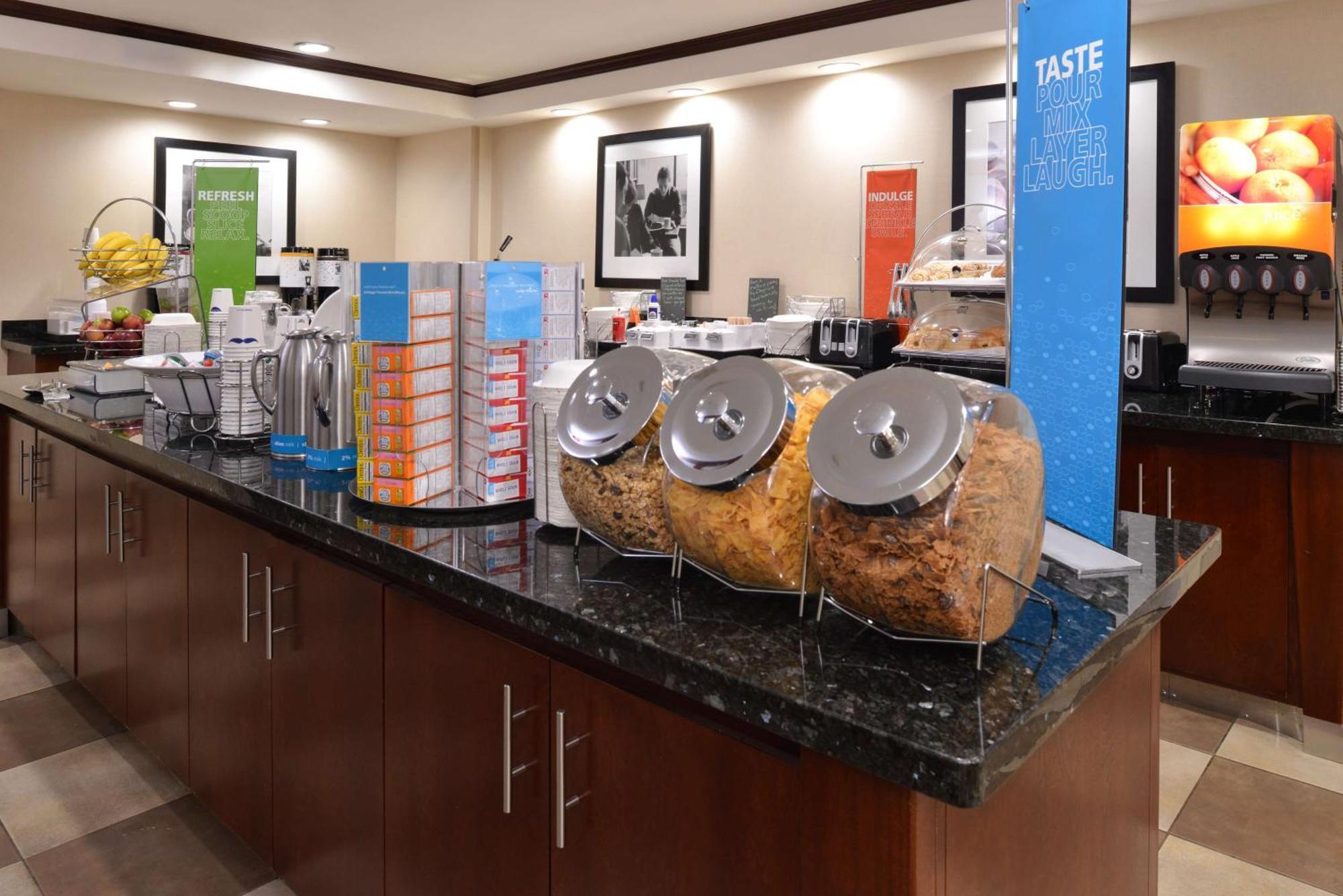Hampton Inn אלפיין מראה חיצוני תמונה